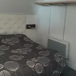 Au Bout De La Rue, La Wifi Acces 24 Sur 24 Iptv 아파트