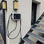 Au Bout De La Rue, La Wifi Acces 24 Sur 24 Iptv 아파트 상가트