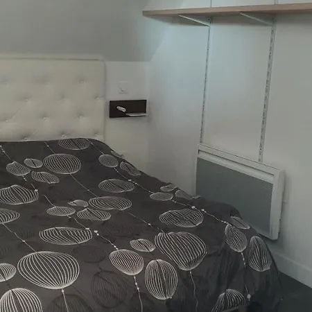 Au Bout De La Rue, La Wifi Acces 24 Sur 24 Iptv Apartman
