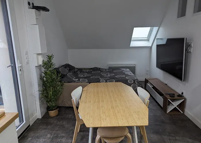 Au Bout De La Rue, La Wifi Acces 24 Sur 24 Iptv Apartment